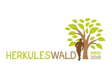 Das Aufforstungsprojekt Unser Wald hat die Firma
telsnig Forst- & Gartentechnik aus
Fuldatal 2020 durch die Pflanzung
von Baumsmlingen tatkrftig untersttzt. 
