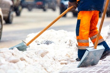 Laut Prognosen wird der Winterdienst 2022/2023 in deutschen Stdten viel zu tun haben.