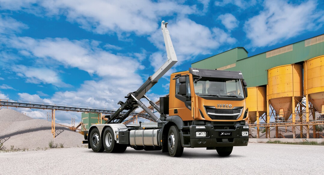 Der leichte Baustellen-LKW Stralis X-WAY wird ab September 2017 verfügbar sein.